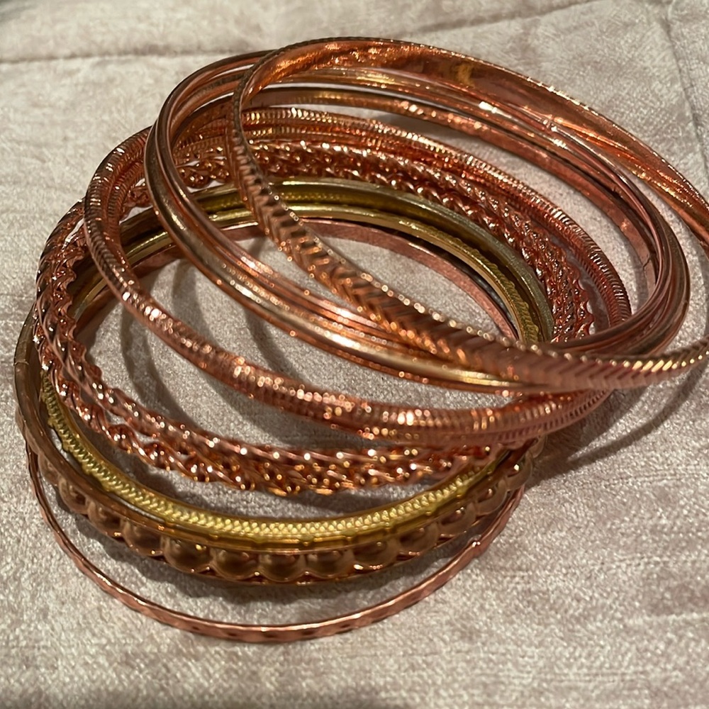12 Rosetone & Gold Bangle Bracelets 6.75-8”